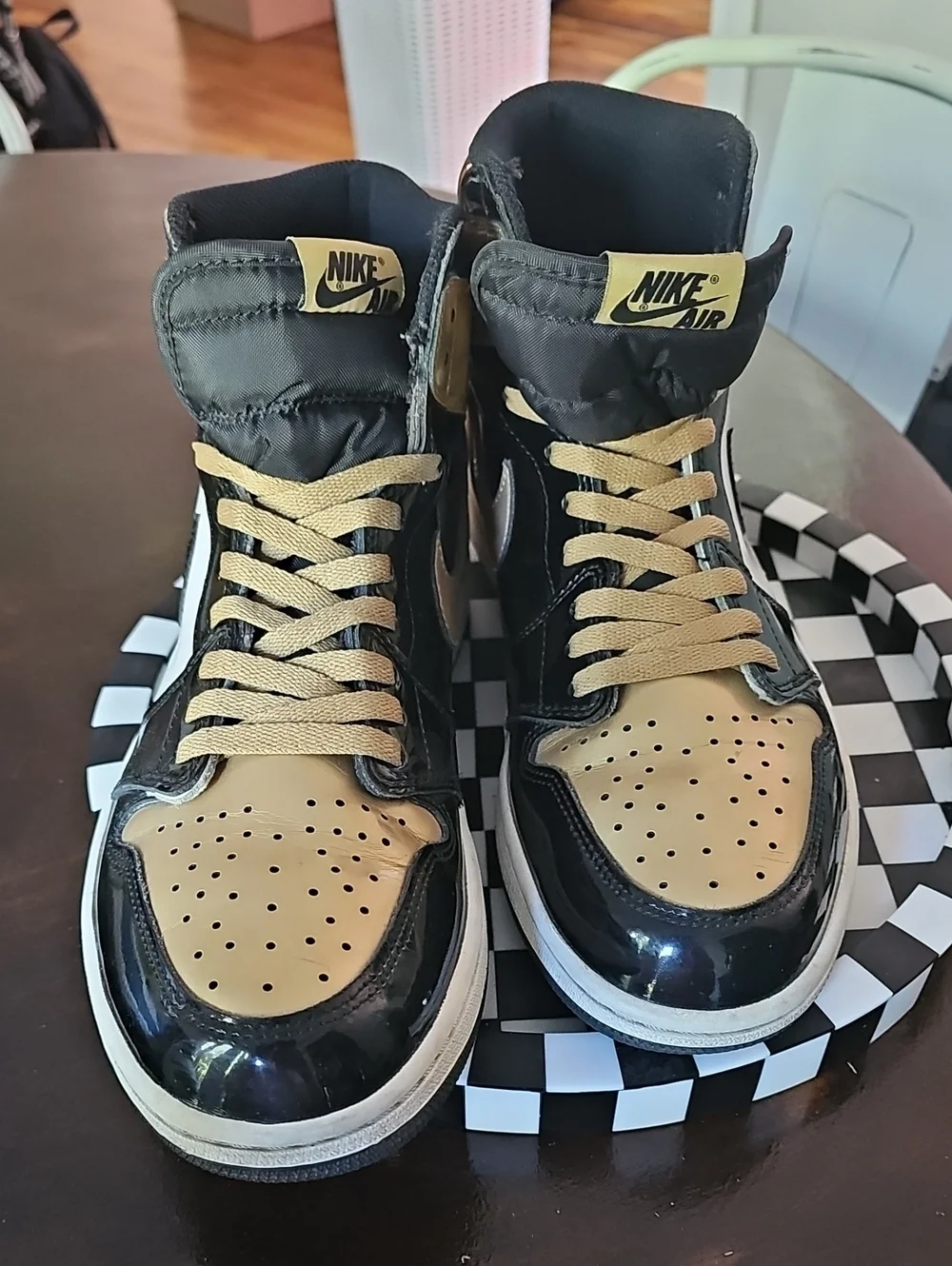 Nike Air Jordan 1 Retro High NRG Patent Gold Toe sneakers Mwns 10.5